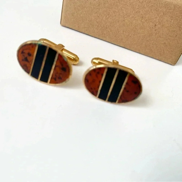 𝅺STYLISH Mod 1960s Vintage Burl Wood Look and Onyx Inlay Cufflinks.​ - Picture 10 of 10